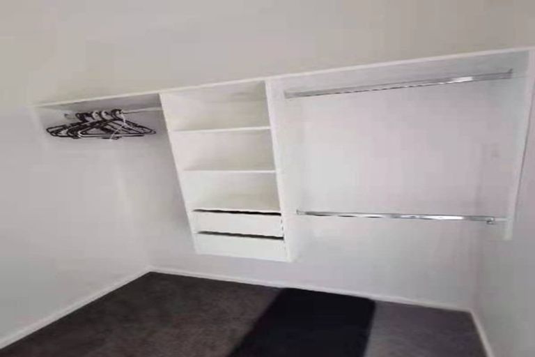 Photo of property in 7 Kaimai Avenue, Massey, Auckland, 0614