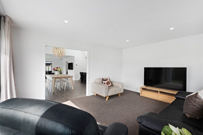 Photo of property in 13 Rodeo Place, Outram, 9019