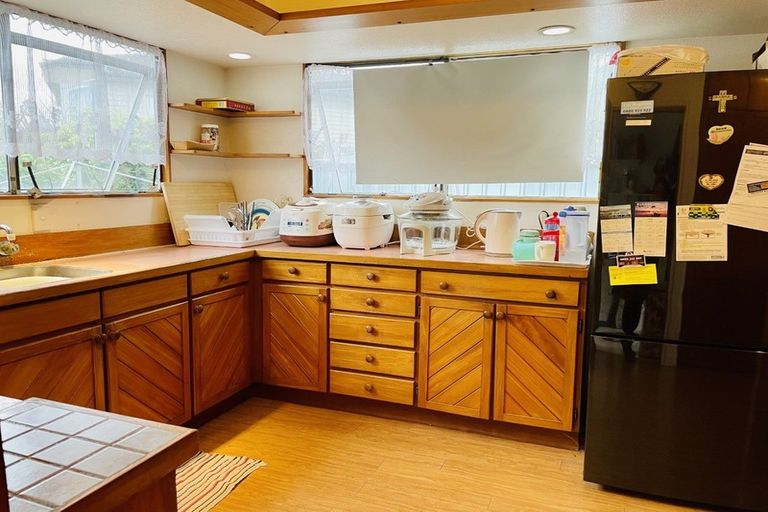 Photo of property in 2/62 Stanniland Street, Sunnyhills, Auckland, 2010