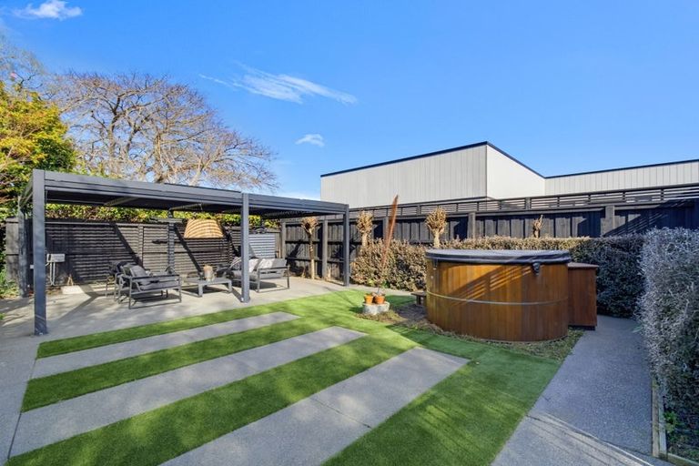 Photo of property in 275 Hills Road, Mairehau, Christchurch, 8013