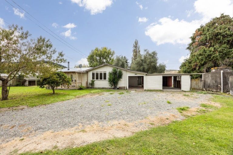Photo of property in 33 Waikare Coast Road, Putorino, Kotemaori, 4188