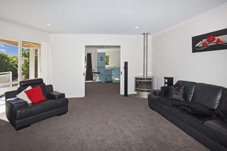 Photo of property in 3 Willow Dell, Westmorland, Christchurch, 8025