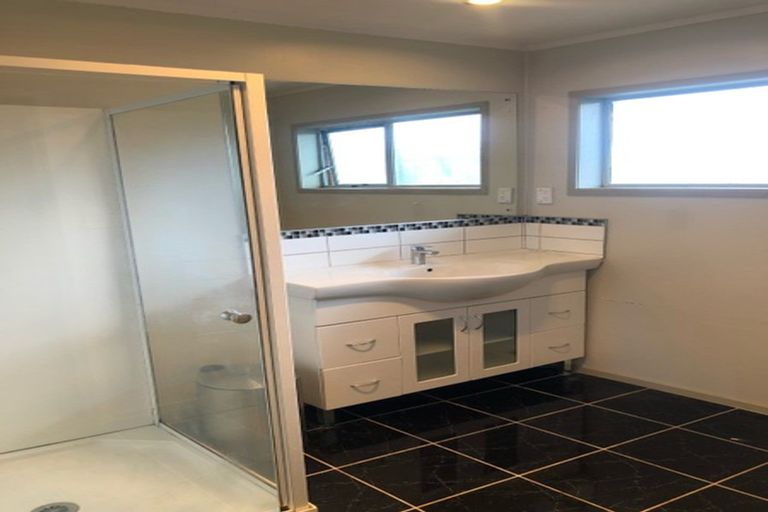 Photo of property in 1 Royal Road, Massey, Auckland, 0614