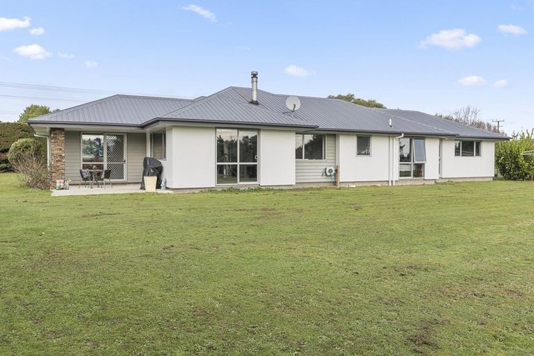 Photo of property in 68 Bruce Road, Levin, 5510