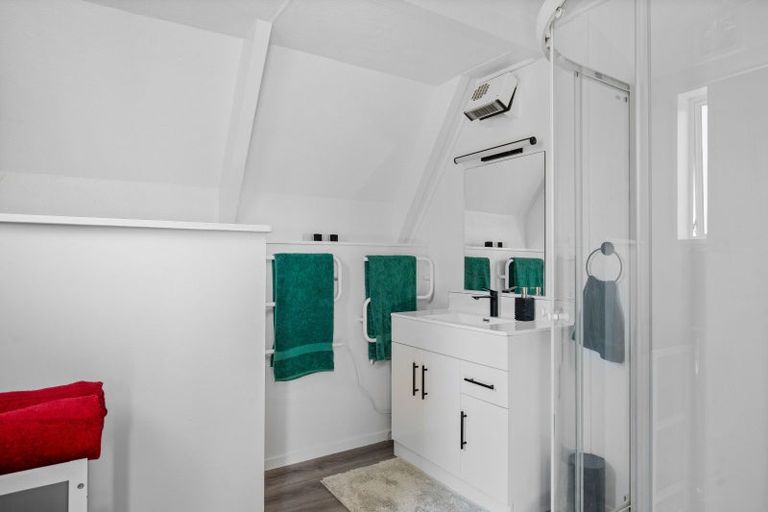 Photo of property in 20 Orchard Street, Clyde, 9330