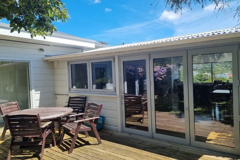 Photo of property in 21 Fernhill Terrace, Wadestown, Wellington, 6012