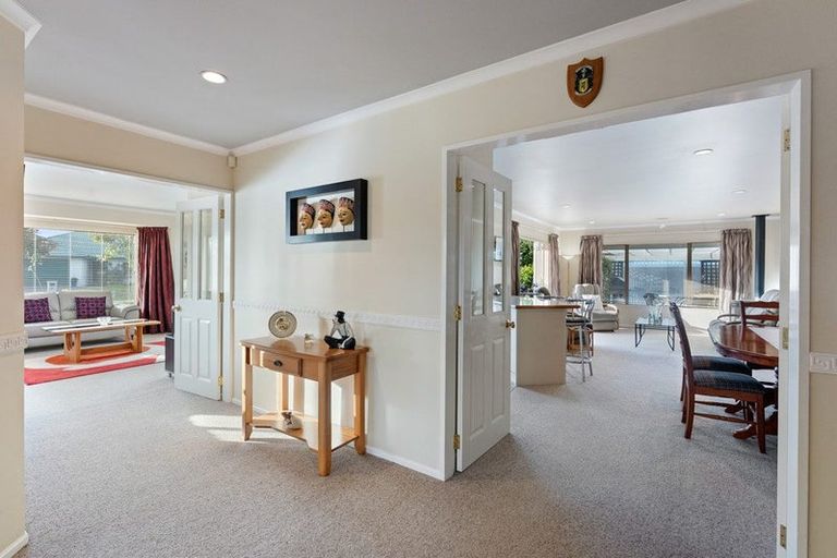 Photo of property in 1 San Priamo Place, Paraparaumu Beach, Paraparaumu, 5032