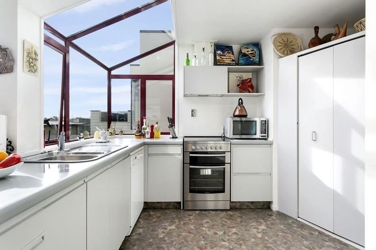 Photo of property in 1/57 Arrowsmith Avenue, Waipahihi, Taupo, 3330