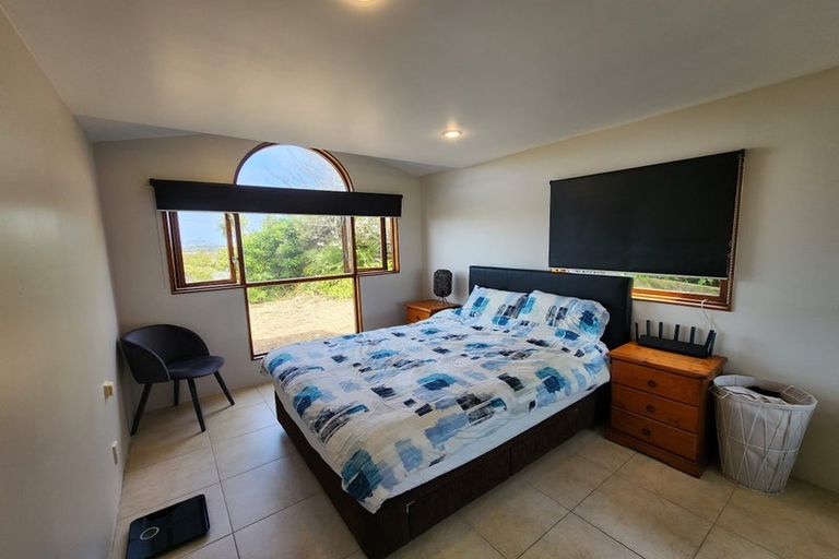 Photo of property in 21a Parr Terrace, Castor Bay, Auckland, 0620