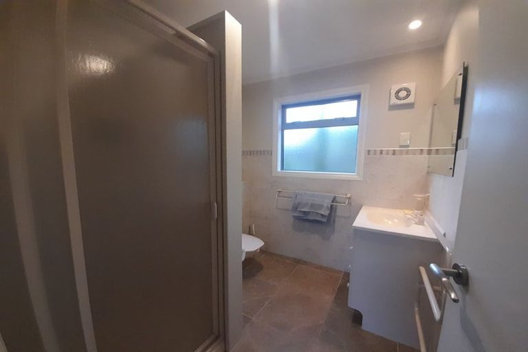 Photo of property in 7 Weka Road, Waipahihi, Taupo, 3330