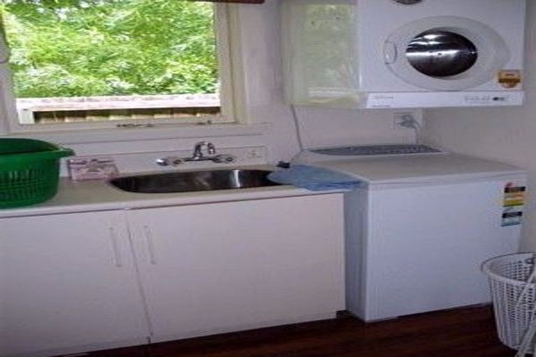 Photo of property in 28 Maidstone Road, Ilam, Christchurch, 8041