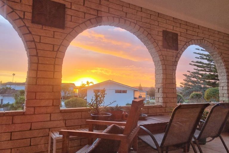 Photo of property in 75 Rosario Crescent, Red Beach, 0932