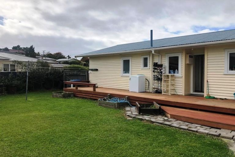 Photo of property in 5 Heather Place, Melville, Hamilton, 3206