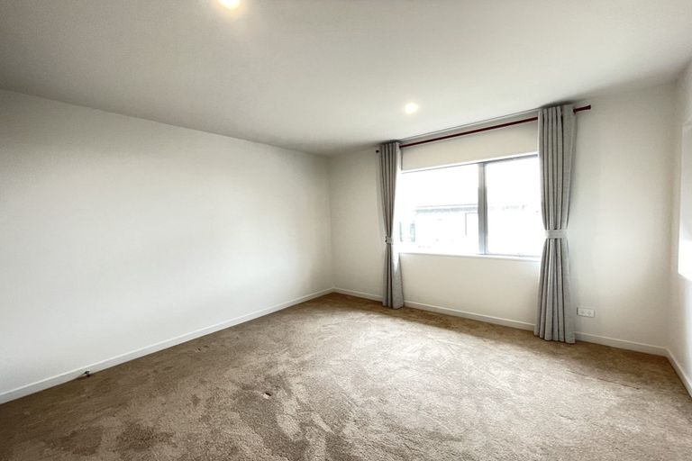 Photo of property in 26a Bruce Road, Glenfield, Auckland, 0629