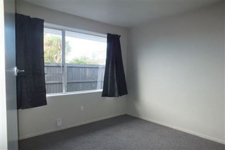 Photo of property in 2/127 Mackenzie Avenue, Woolston, Christchurch, 8023