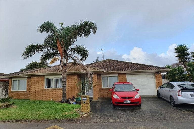 Photo of property in 8 Katana Lane, Takanini, 2112