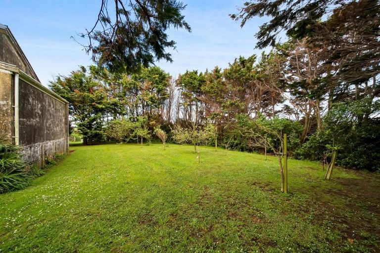Photo of property in 2604 South Road, Otakeho, Hawera, 4678
