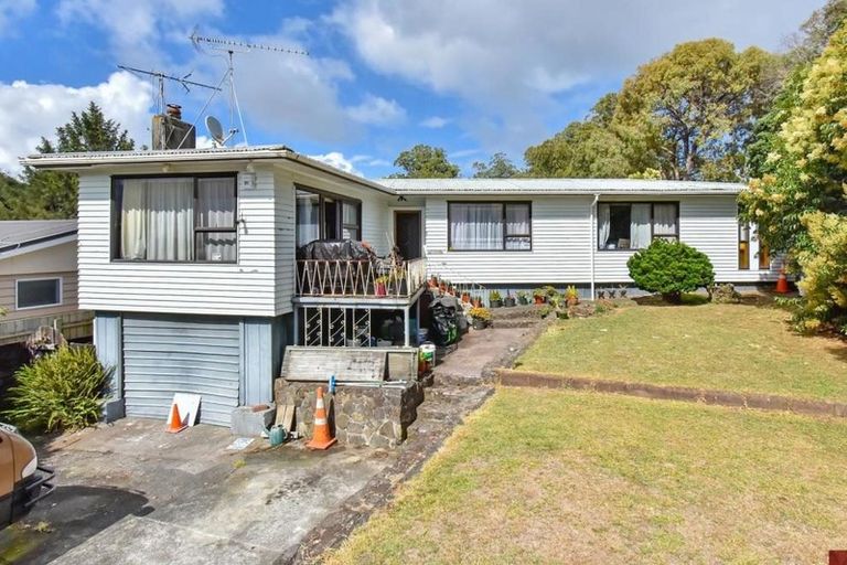 Photo of property in 41 Eddowes Street, Manurewa, Auckland, 2102