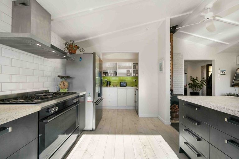 Photo of property in 1 Hall Road, Bannockburn, Cromwell, 9384