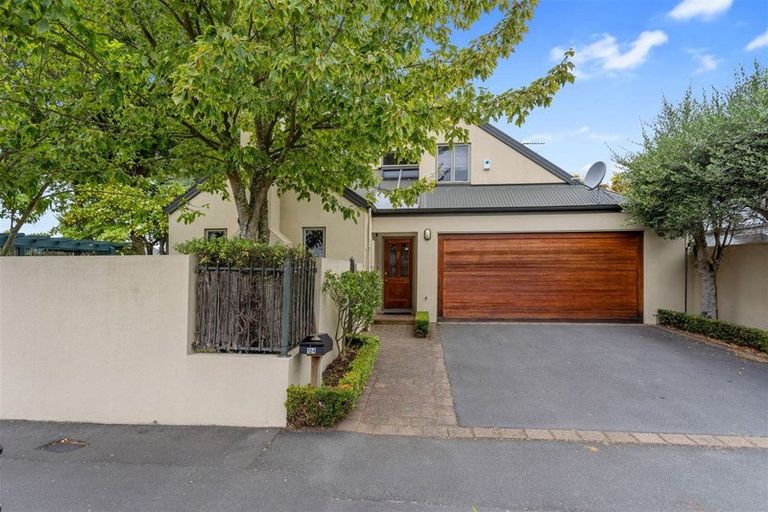 Photo of property in 124 Springfield Road, St Albans, Christchurch, 8014