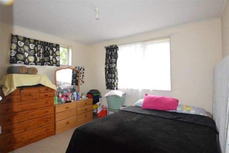 Photo of property in 42 Hinemoa Street, Levin, 5510