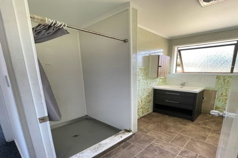 Photo of property in 15 Selago Place, Manurewa, Auckland, 2102