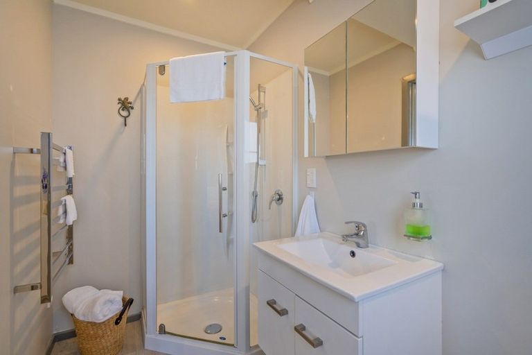 Photo of property in 5 Pipi Dune, Whitianga, 3510