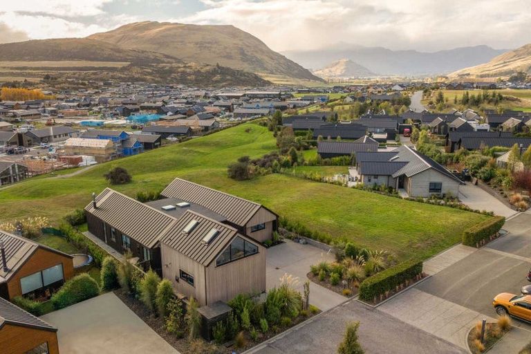 Photo of property in 7 Torridon Court, Jacks Point, Queenstown, 9371