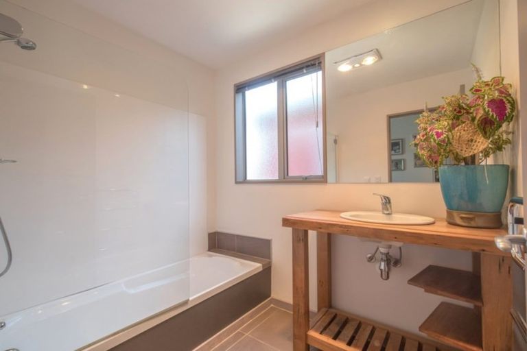 Photo of property in 26 Ash Avenue, Albert Town, Wanaka, 9305