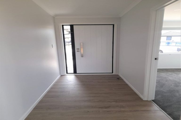 Photo of property in 14 Peacock Place, Pokeno, 2402