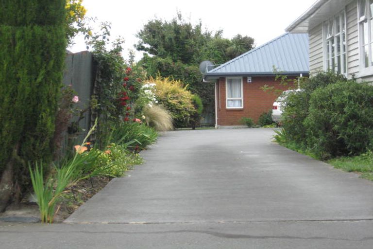 Photo of property in 2/29 Suva Street, Upper Riccarton, Christchurch, 8041