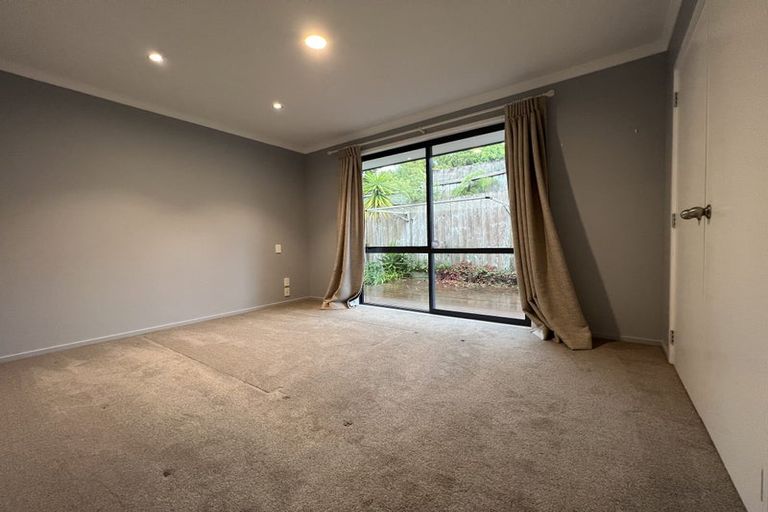 Photo of property in 60 Spencer Road, Pinehill, Auckland, 0632