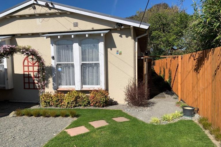 Photo of property in 12 Buccleugh Street, Phillipstown, Christchurch, 8011