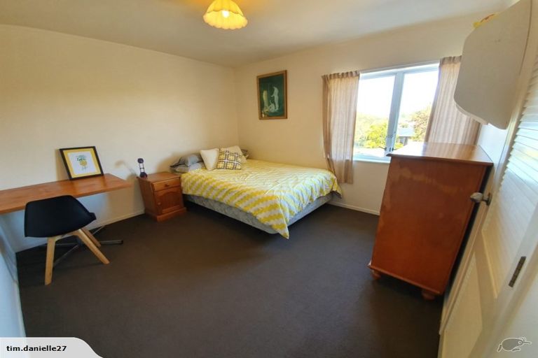 Photo of property in 2/21 Witheford Drive, Bayview, Auckland, 0629