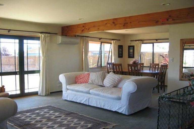 Photo of property in 6 Irishman Drive, Twizel, 7901