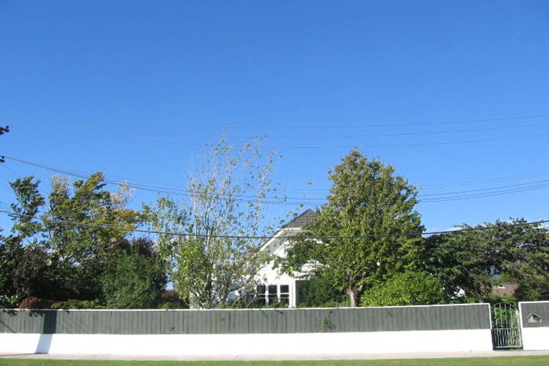 Photo of property in 32 Logan Street, Ebdentown, Upper Hutt, 5018