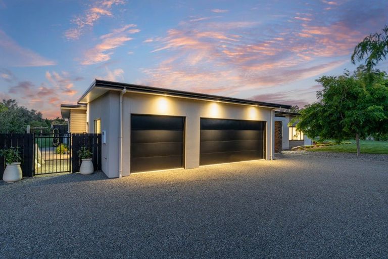 Photo of property in 9 Campbell Drive, Martinborough, 5711