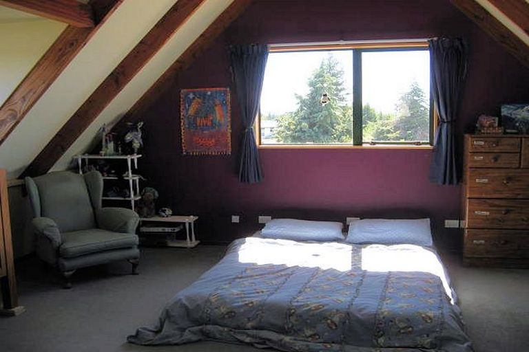 Photo of property in 6 Irishman Drive, Twizel, 7901