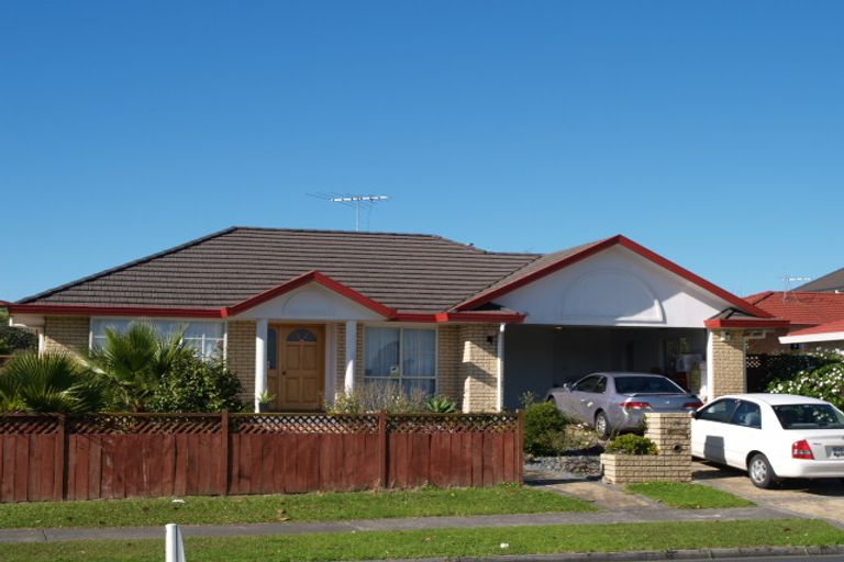 Photo of property in 70 Millhouse Drive, Northpark, Auckland, 2013