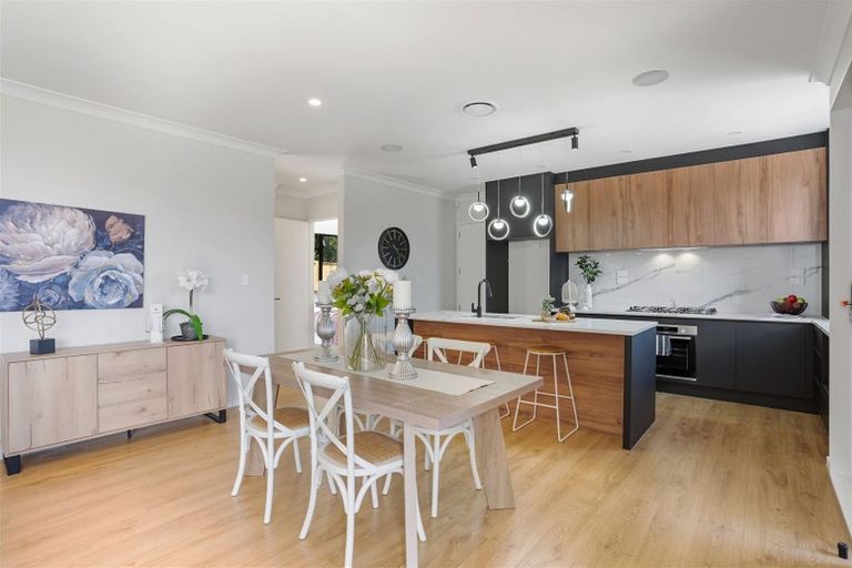 Photo of property in 42 Drumbuoy Drive, Flat Bush, Auckland, 2019