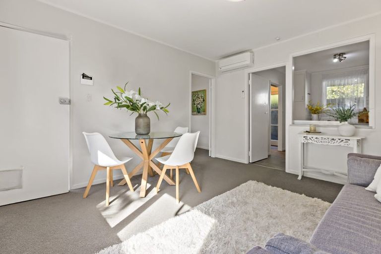 Photo of property in 29c Mark Road, Mount Albert, Auckland, 1025