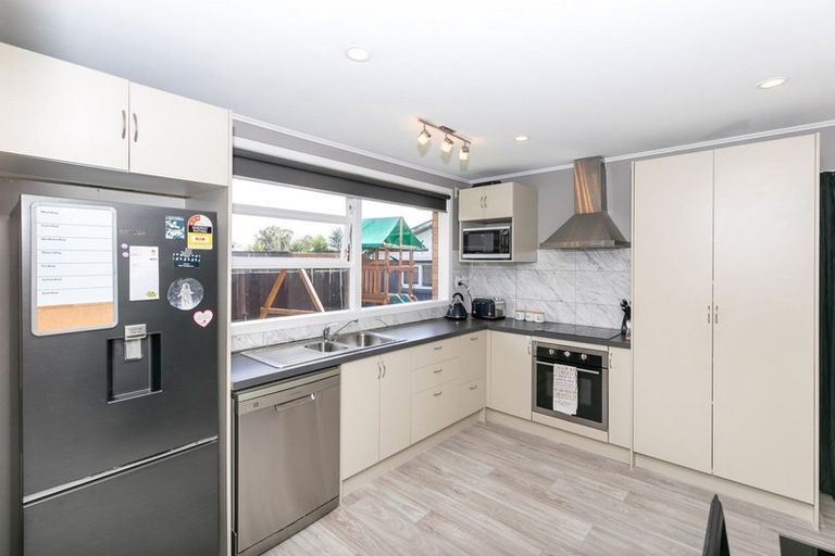 Photo of property in 8 Lugton Street, Nawton, Hamilton, 3200