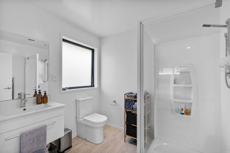 Photo of property in 16 Wexford Crescent, Halswell, Christchurch, 8025