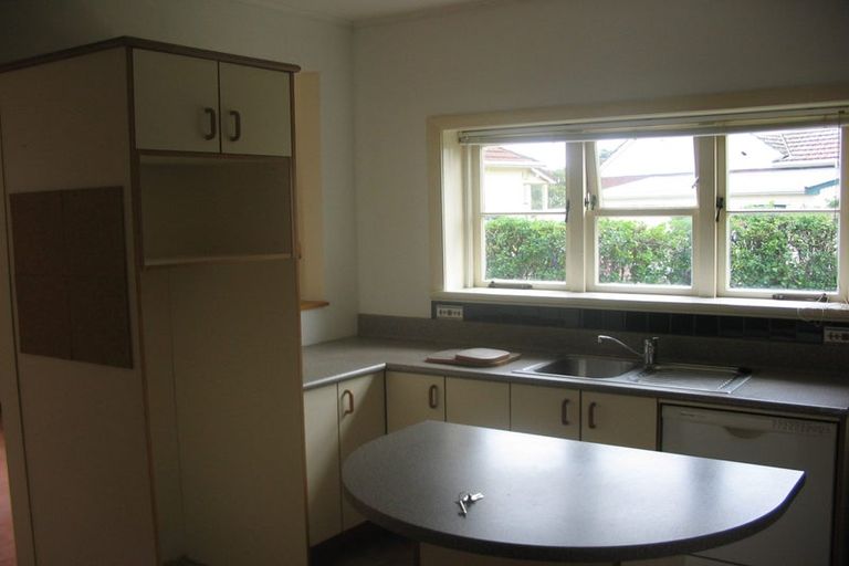 Photo of property in 1 Riverside Drive, Waiwhetu, Lower Hutt, 5010