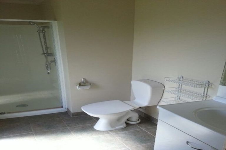 Photo of property in 34 Tussock Avenue, Mangere, Auckland, 2022