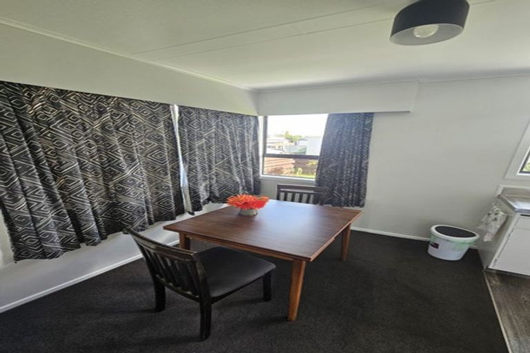 Photo of property in 2a Enfield Street, Nawton, Hamilton, 3200