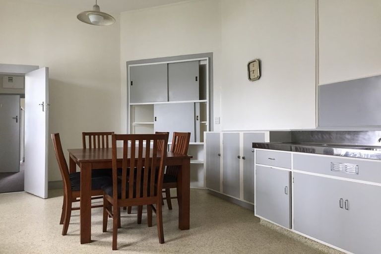 Photo of property in 18-20 Poplar Grove, Thorndon, Wellington, 6011