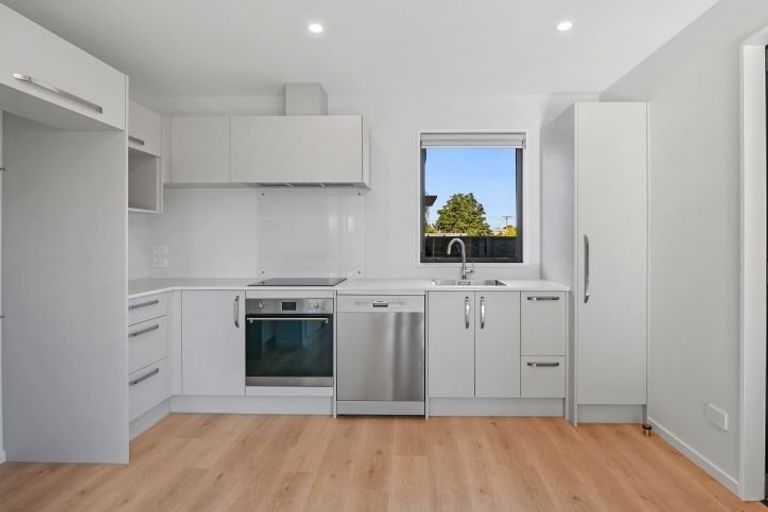 Photo of property in 2/64 Brockworth Place, Riccarton, Christchurch, 8011