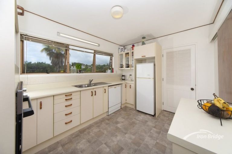 Photo of property in 1/31 Amante Crescent, Mairangi Bay, Auckland, 0630