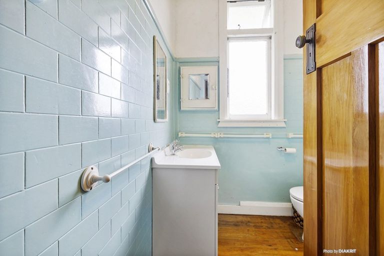 Photo of property in 40 Awa Road, Miramar, Wellington, 6022